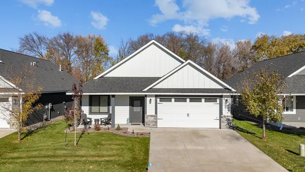 $524,999 | 1017 109th Court Northeast, Blaine, MN 55434