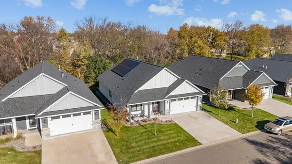 $524,999 | 1017 109th Court Northeast, Blaine, MN 55434