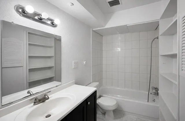 $89,900 | 8200 Broadway Street, Unit 309, Houston, TX 77061