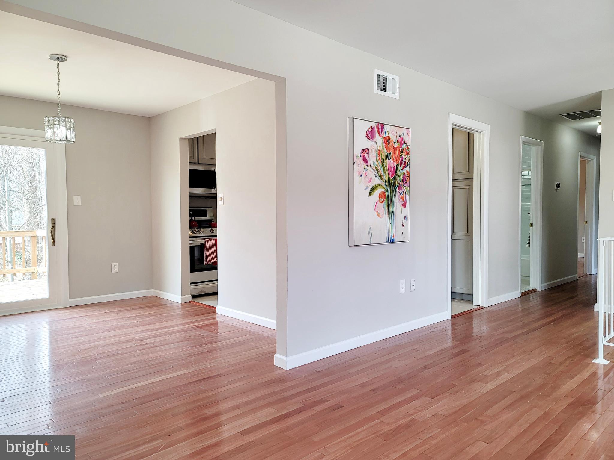 13814 Delaney Road Woodbridge, VA 22193 - Photo 14 of 54 Gallery Image 14