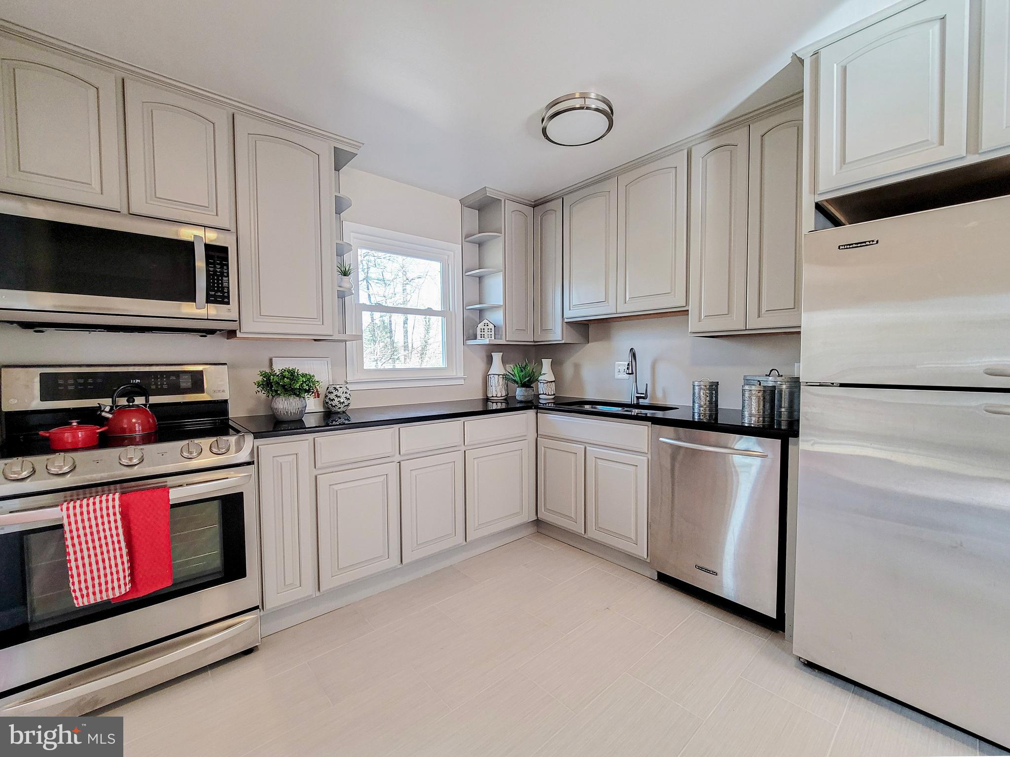 13814 Delaney Road Woodbridge, VA 22193 - Photo 18 of 54 Gallery Image 18
