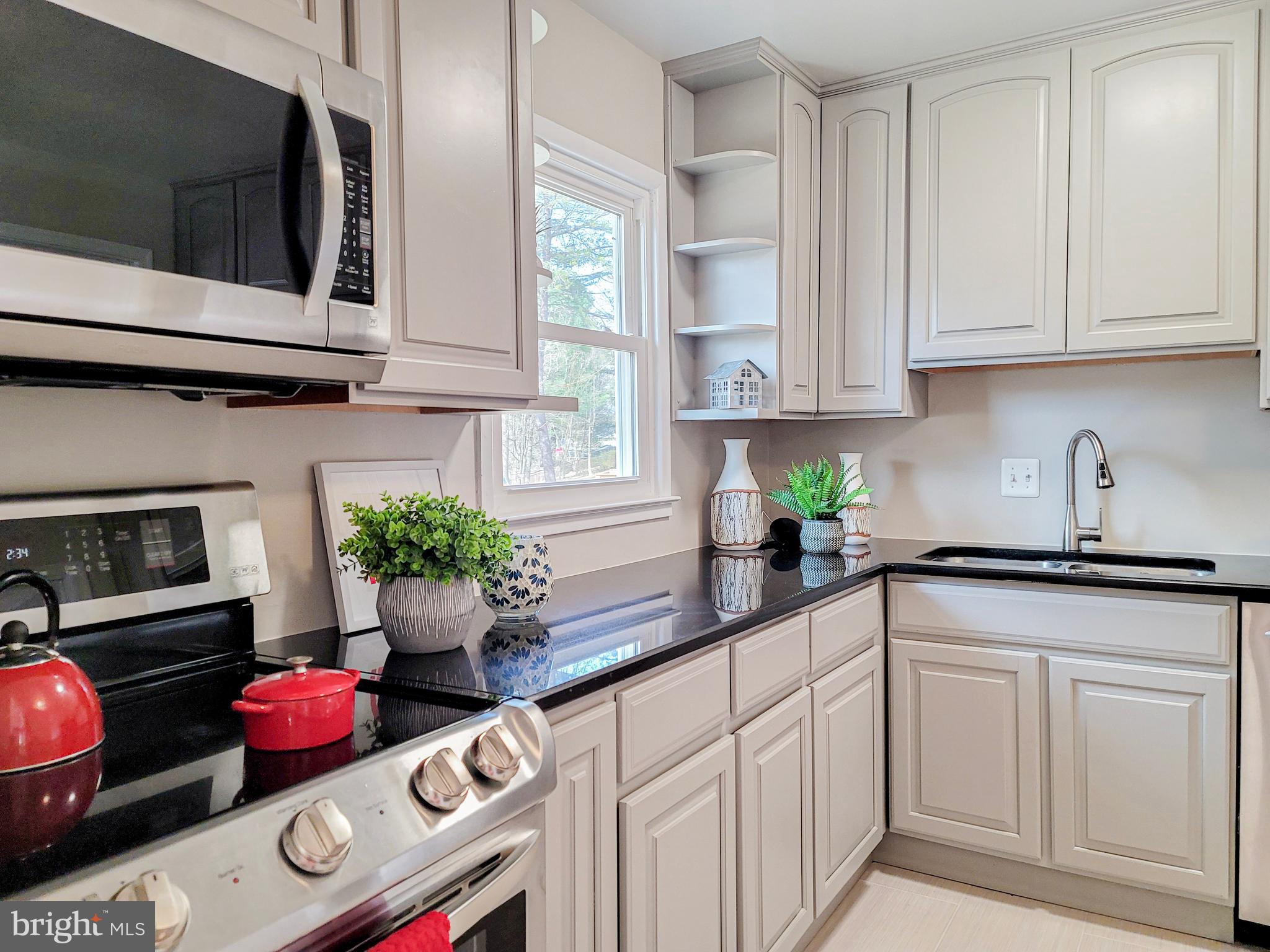 13814 Delaney Road Woodbridge, VA 22193 - Photo 20 of 54 Gallery Image 20
