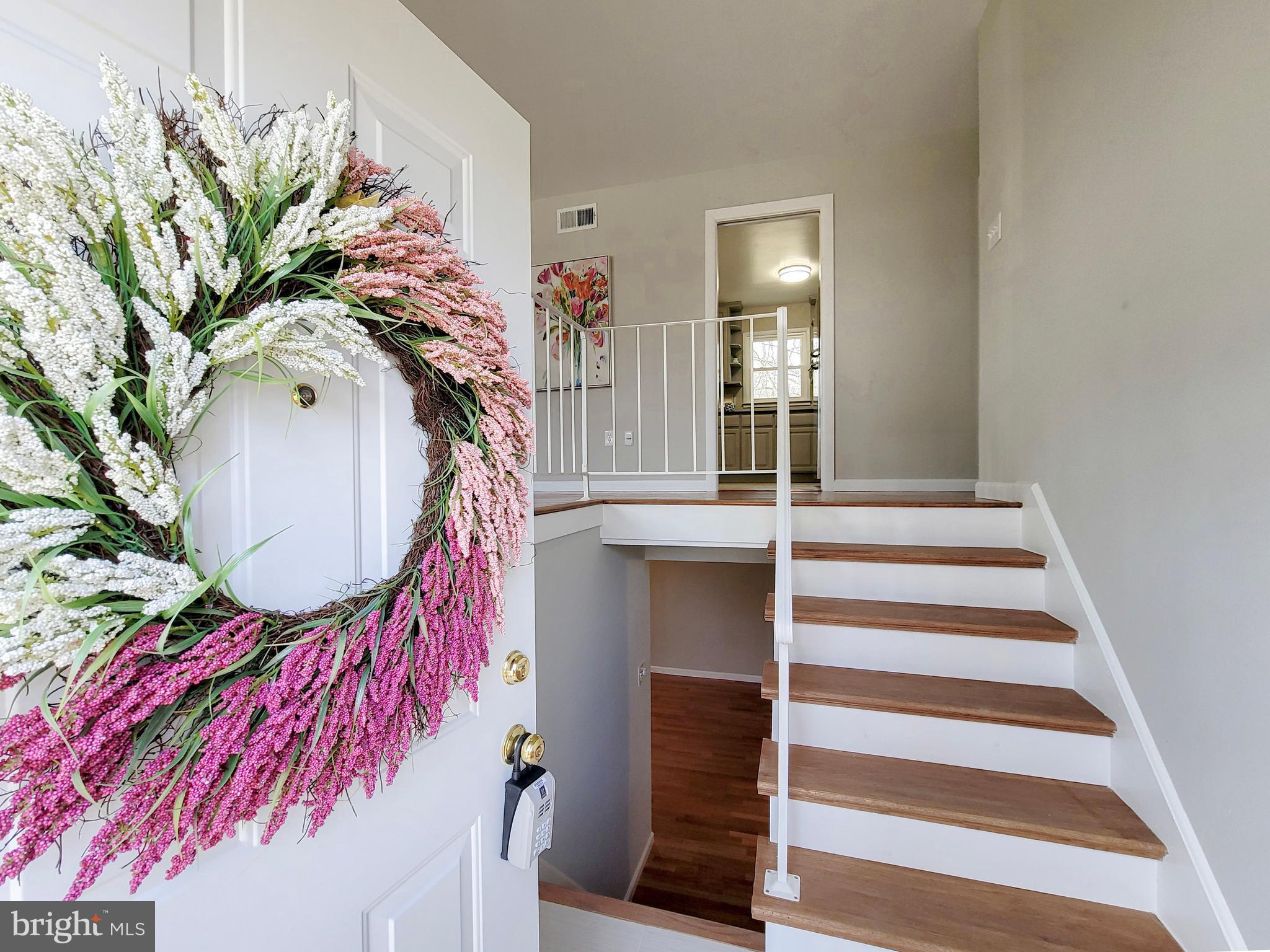 13814 Delaney Road Woodbridge, VA 22193 - Photo 5 of 54 Gallery Image 5