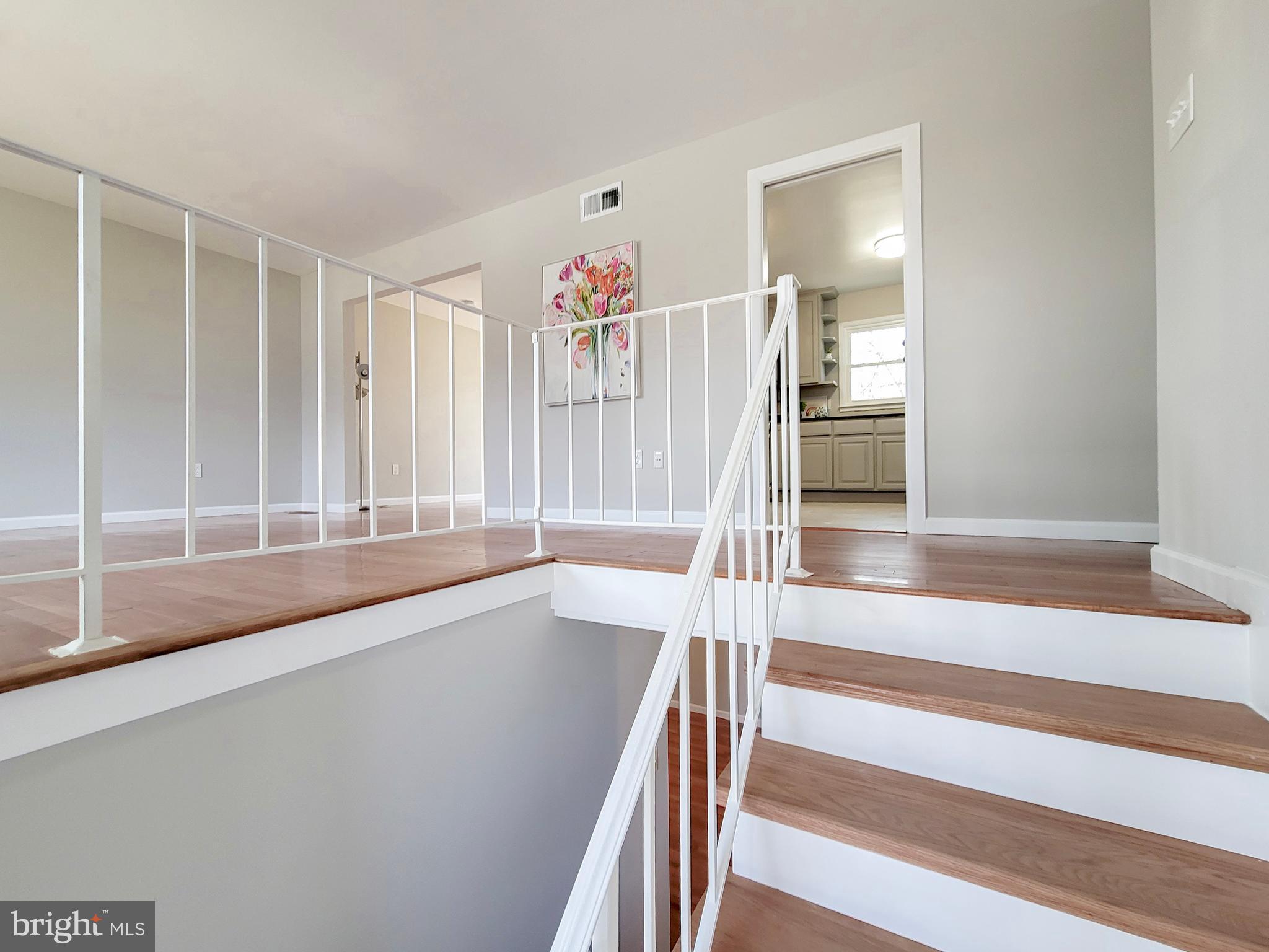 13814 Delaney Road Woodbridge, VA 22193 - Photo 6 of 54 Gallery Image 6