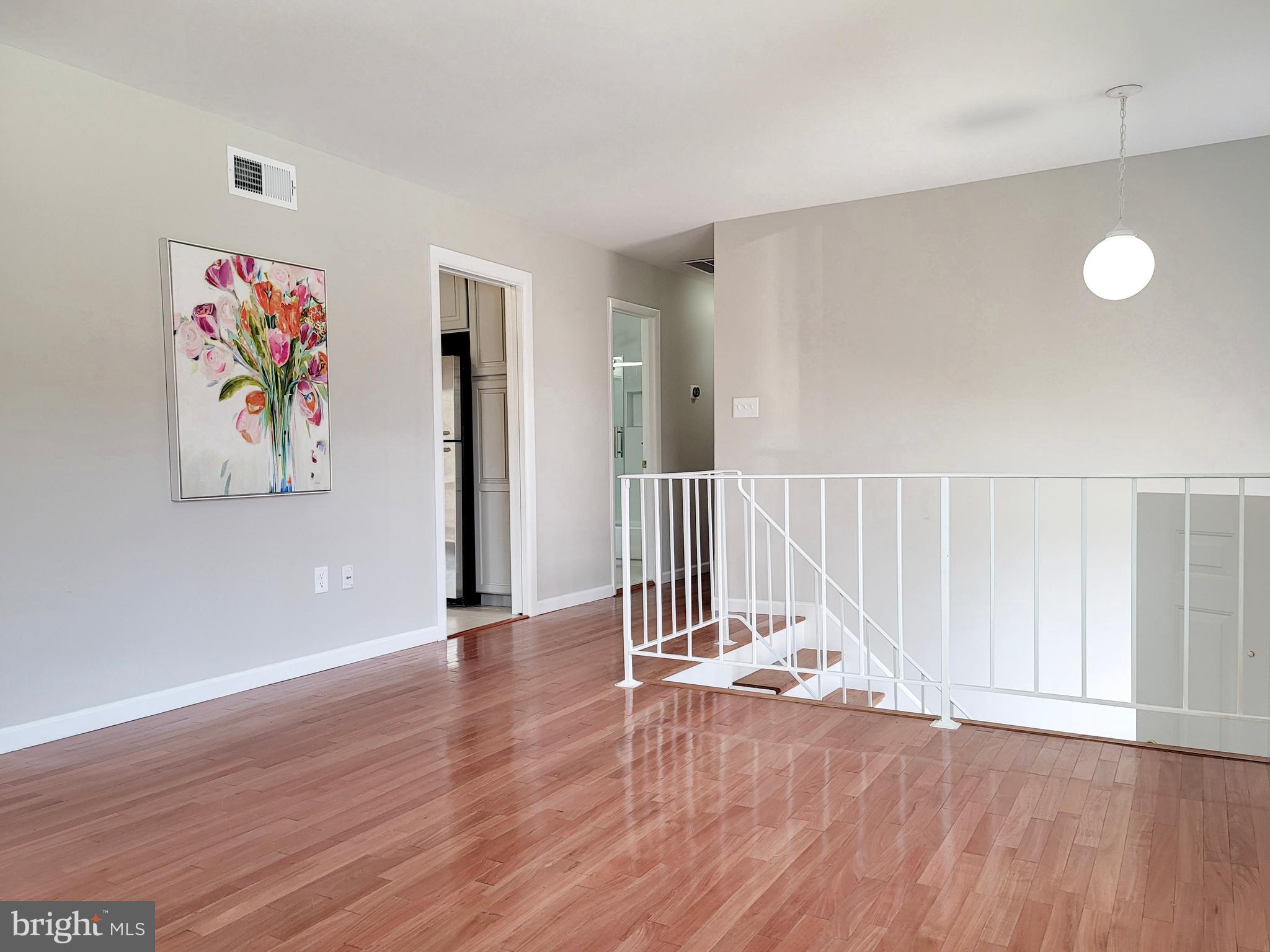 13814 Delaney Road Woodbridge, VA 22193 - Photo 7 of 54 Gallery Image 7