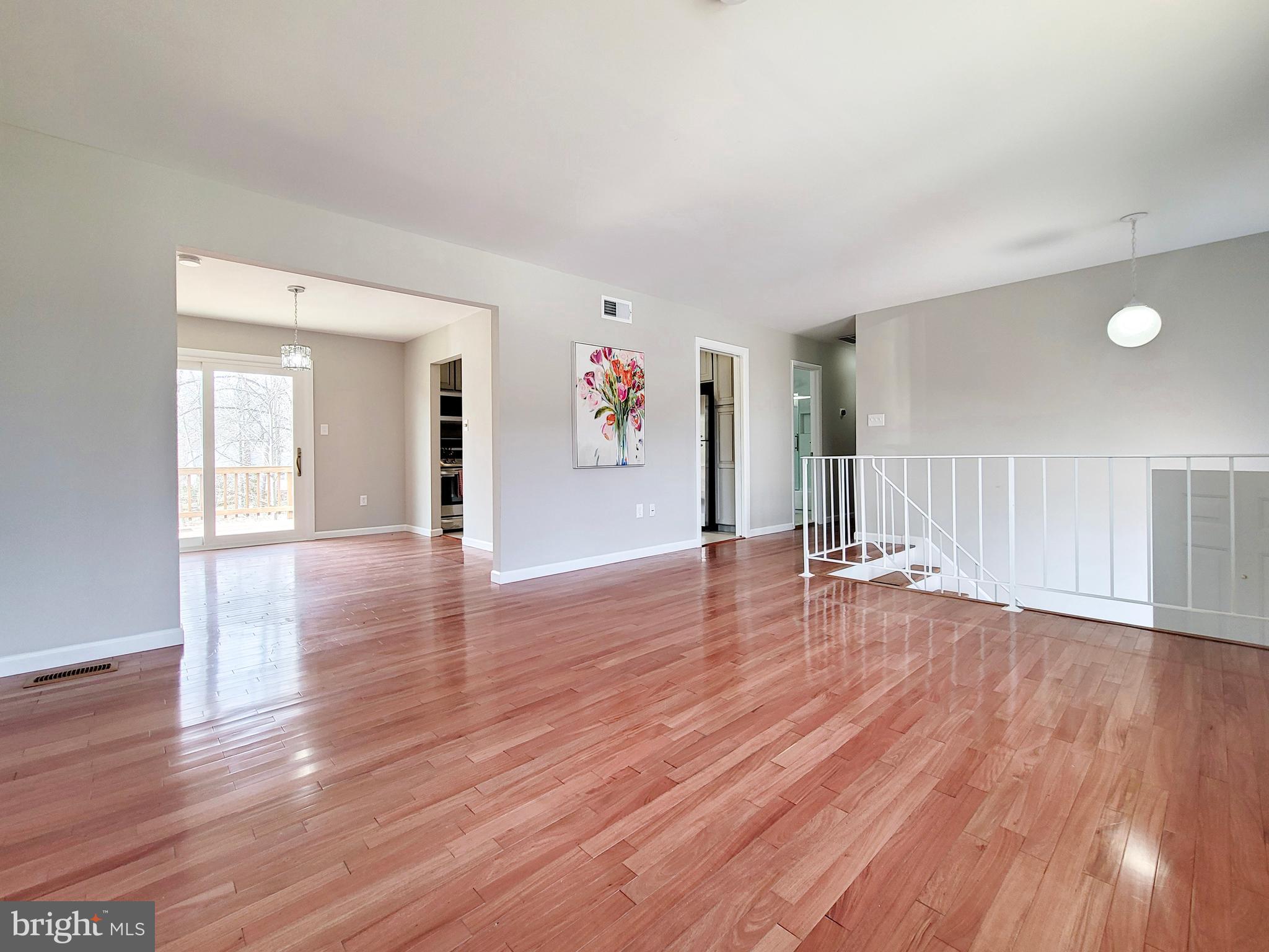 13814 Delaney Road Woodbridge, VA 22193 - Photo 9 of 54 Gallery Image 9