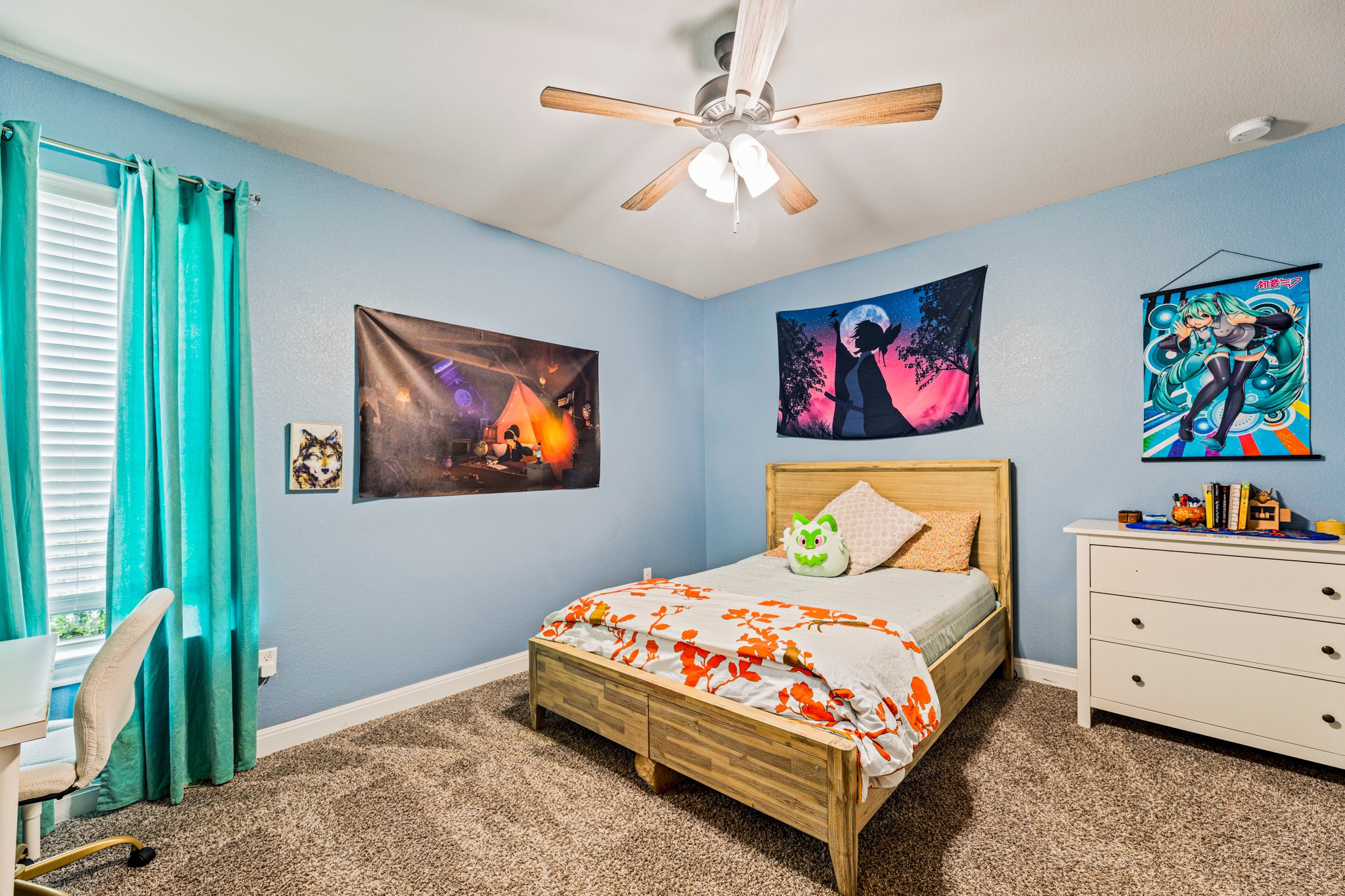 108 Redtail Lane Leander, TX 78641 - Photo 27 of 39 1 of 3 upstairs bedrooms
