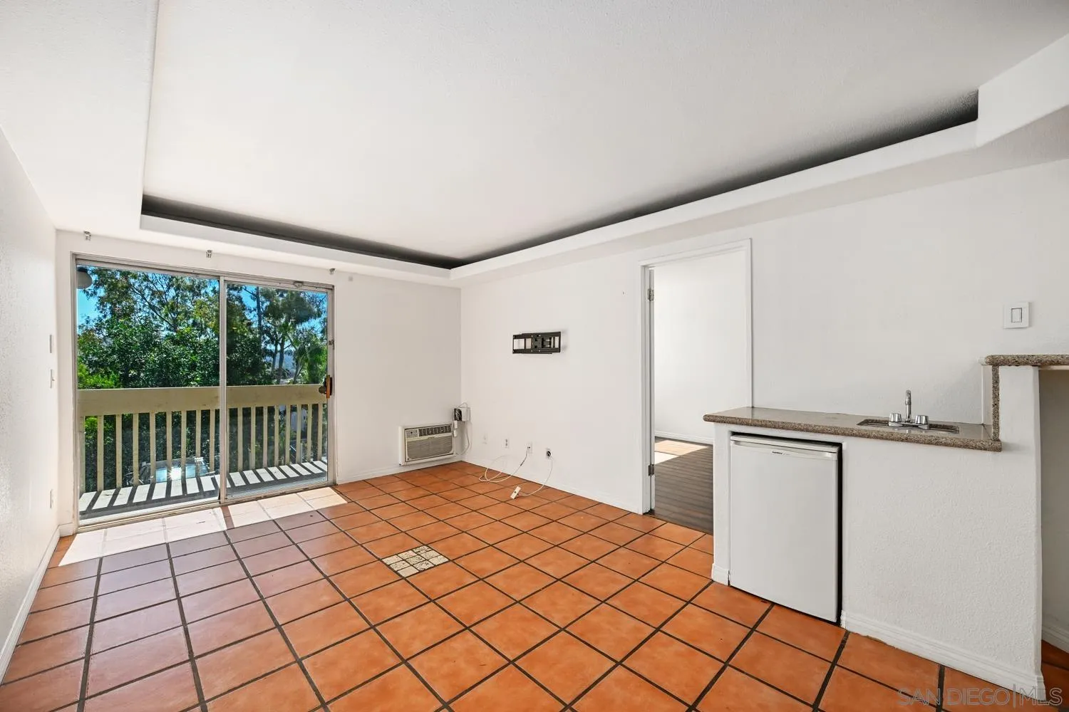 6255 Rancho Mission Road, Unit 101 San Diego, CA 92108 - Photo 9 of 18 Gallery Image 9