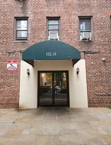 $2,500 | 102-18 64th Avenue, Unit 2X | Rego Park