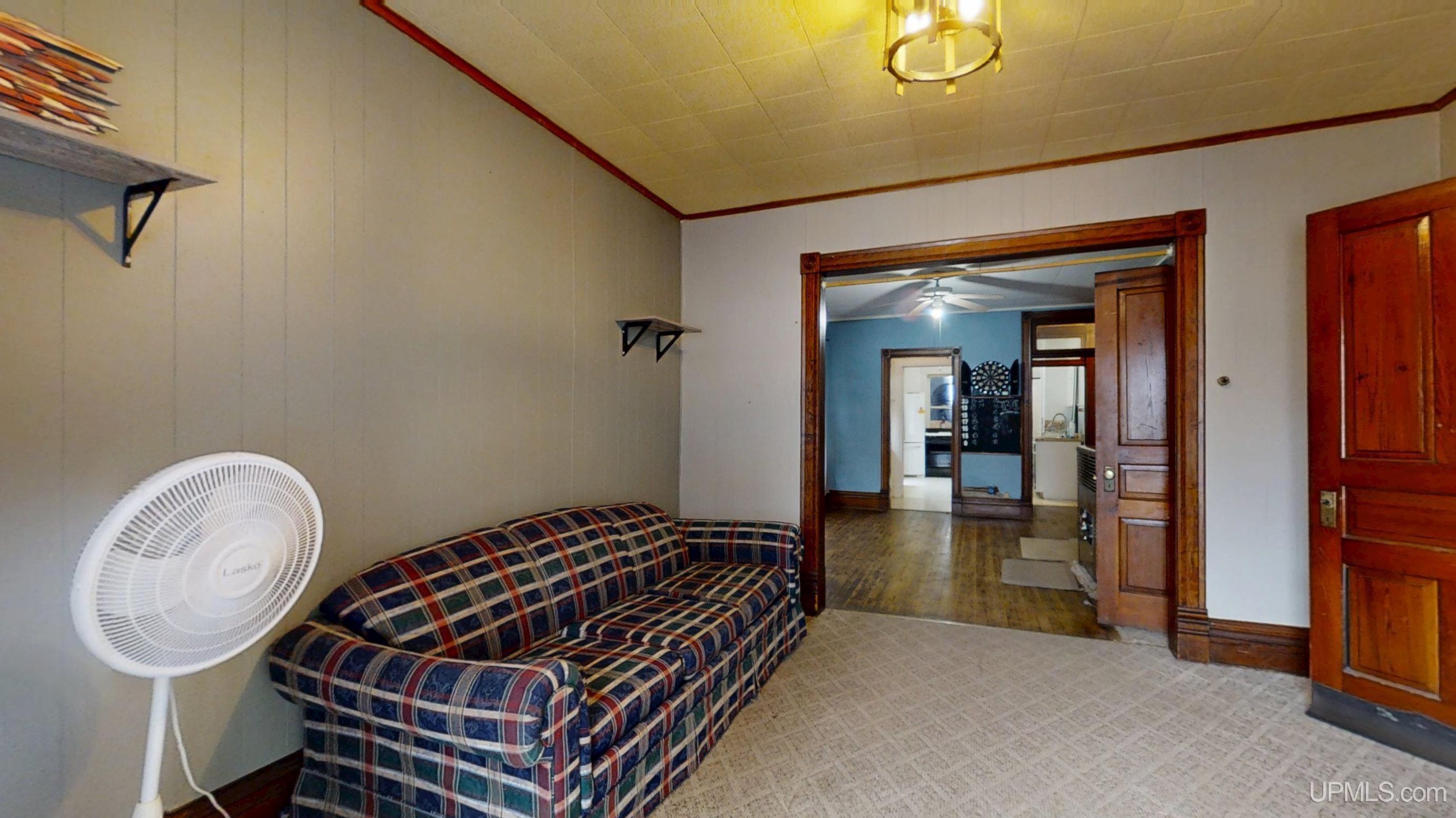 419 7th Street Calumet, MI 49913 - Photo 5 of 54