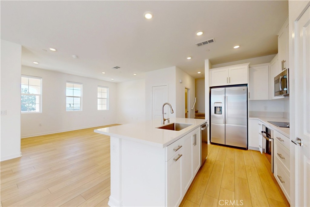 8421 Gabrielino Court Rancho Cucamonga, CA 91730 - Photo 4 of 24