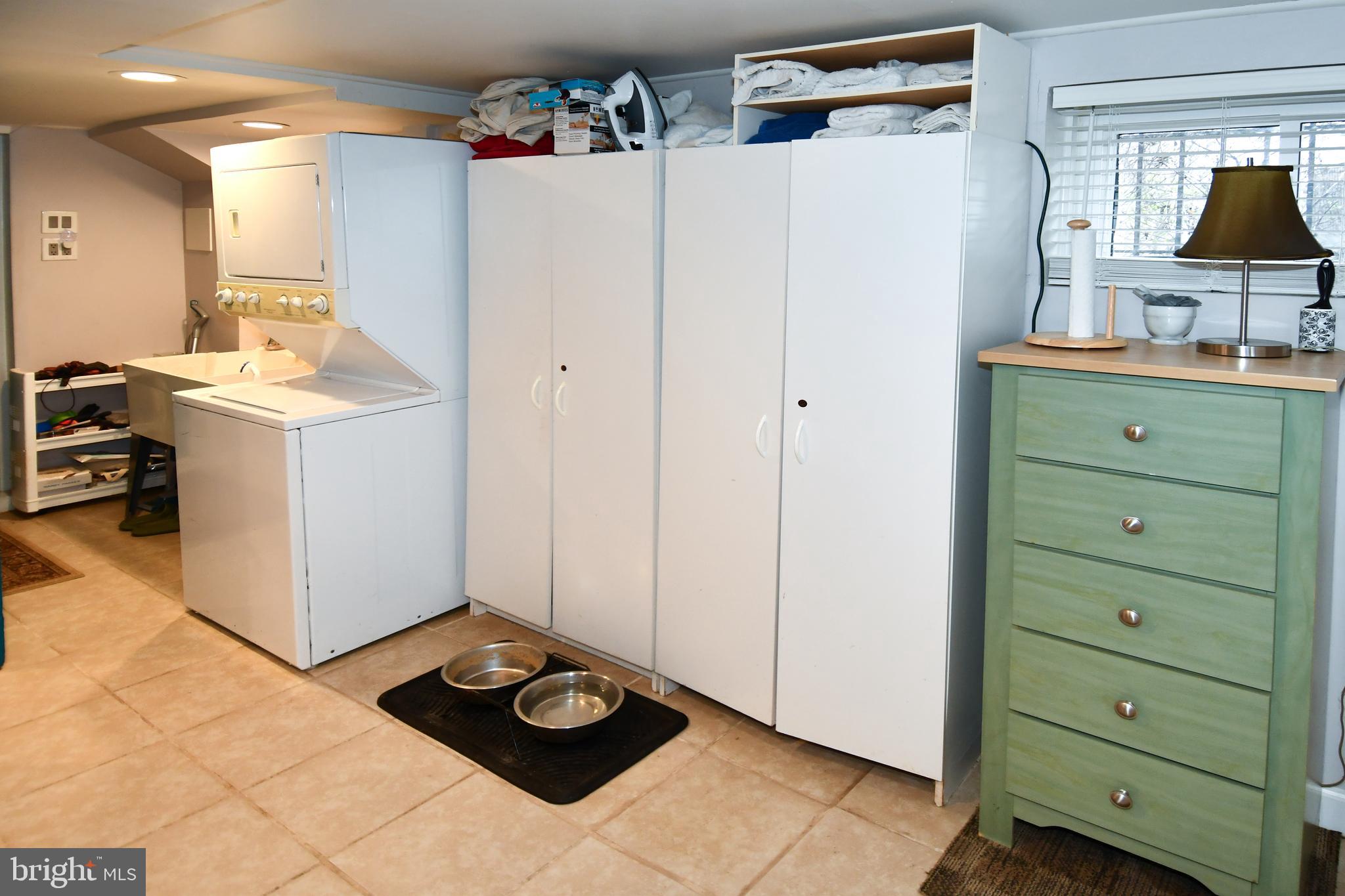 6208 Sligo Mill Road Northeast Washington, DC 20011 - Photo 41 of 50 a kitchen with a refrigerator and a stove
