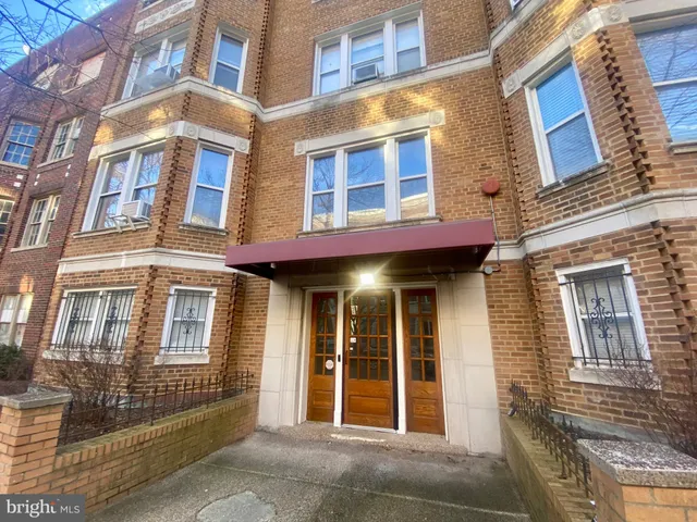 $3,300 | 1820 Clydesdale Place Northwest, Unit 6, Washington, DC 20009