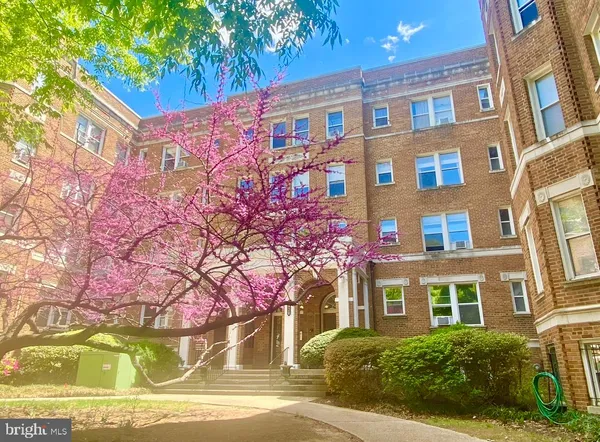 $2,999 | 1820 Clydesdale Place Northwest, Unit 6, Washington, DC 20009
