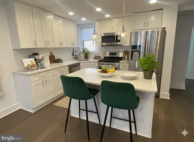 $3,300 | 1820 Clydesdale Place Northwest, Unit 6, Washington, DC 20009