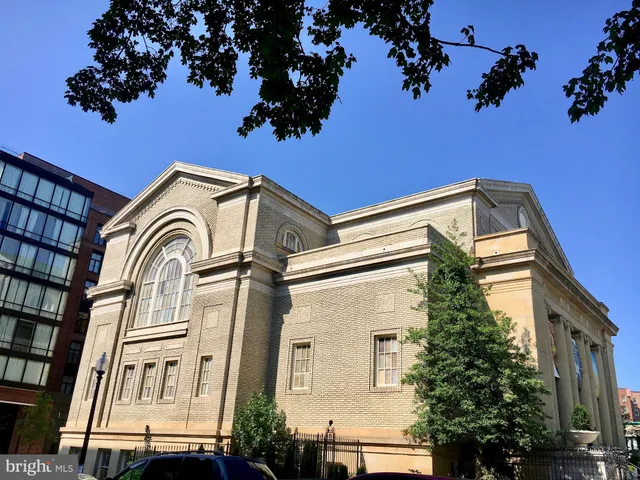 $3,300 | 1820 Clydesdale Place Northwest, Unit 6, Washington, DC 20009