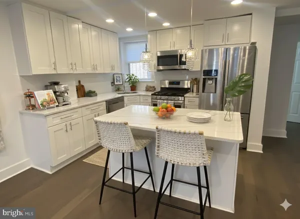 $2,999 | 1820 Clydesdale Place Northwest, Unit 6, Washington, DC 20009