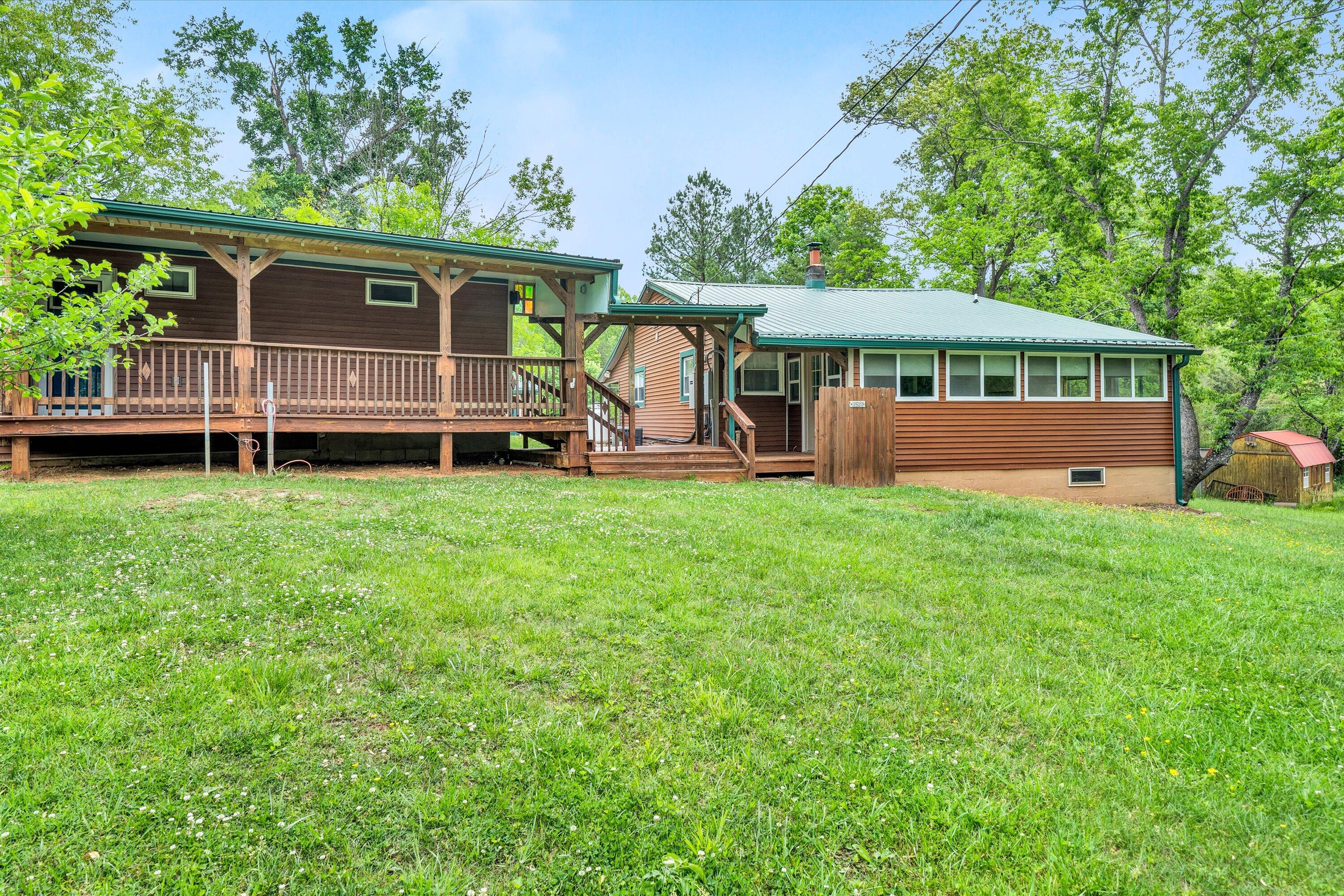 3527 Bennett Springs Road Salem, VA 24153 - Photo 1 of 52 01-DSC00292