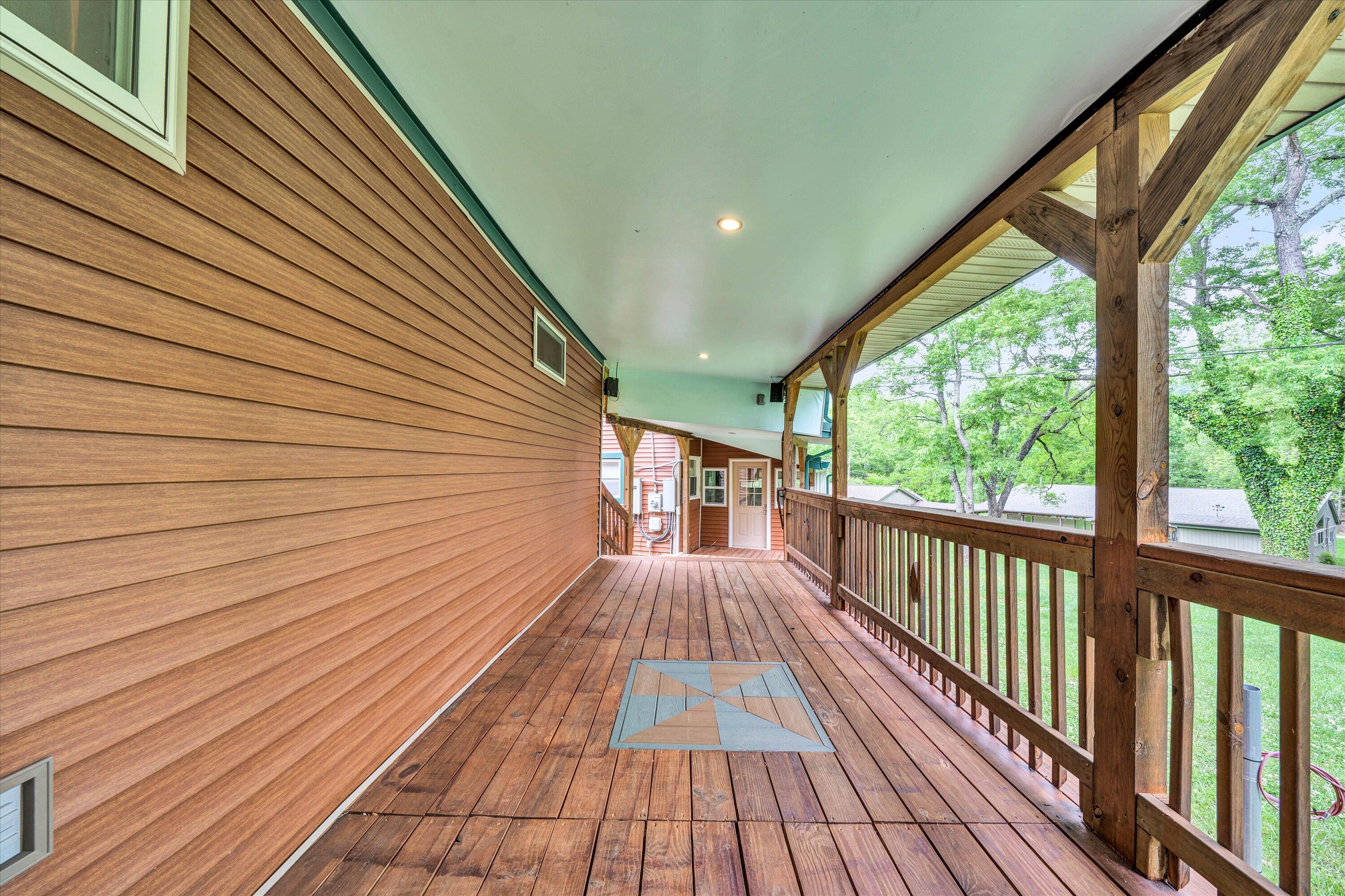 3527 Bennett Springs Road Salem, VA 24153 - Photo 24 of 52 21-DSC00217