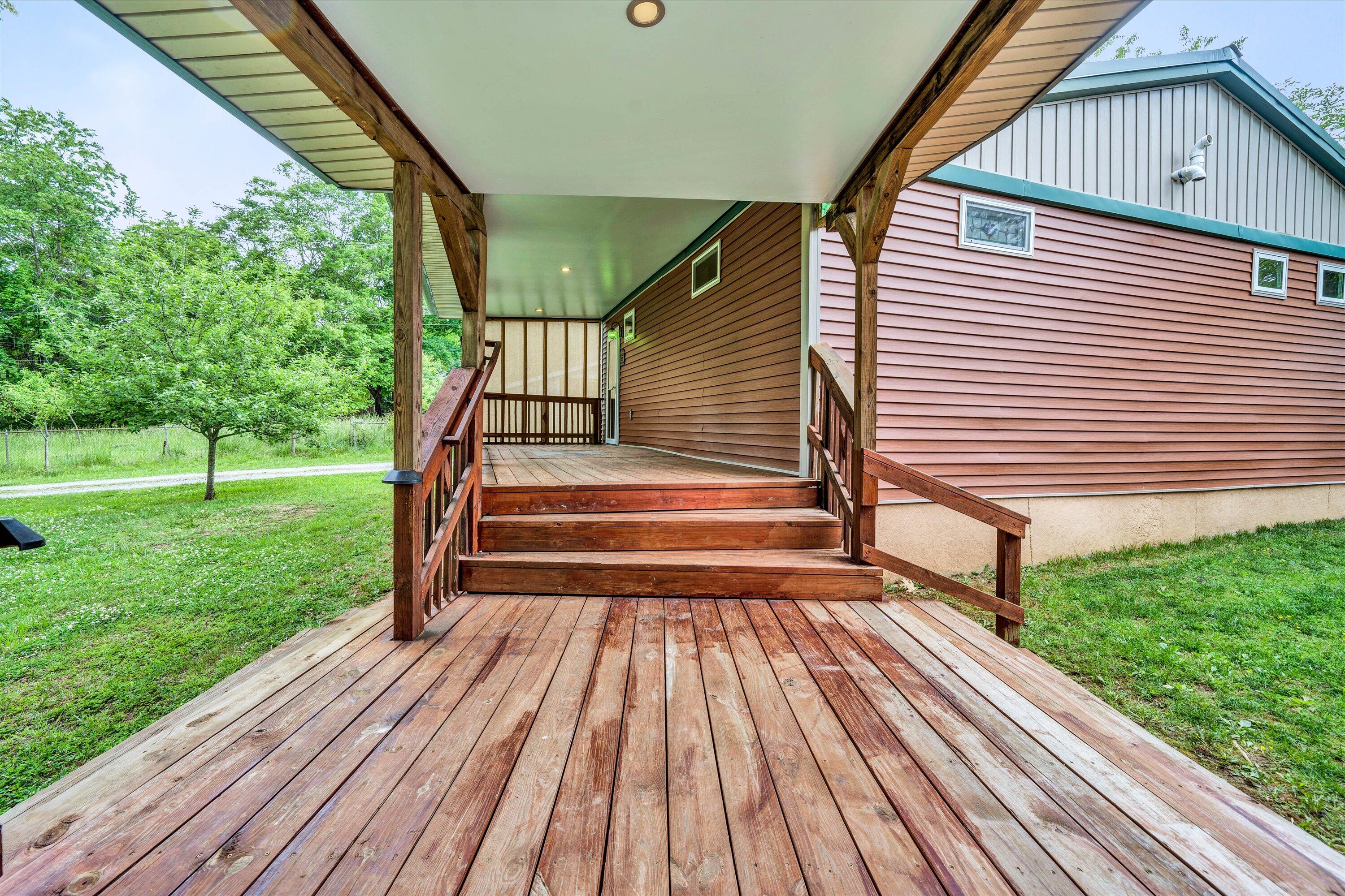 3527 Bennett Springs Road Salem, VA 24153 - Photo 27 of 52 24-DSC00229