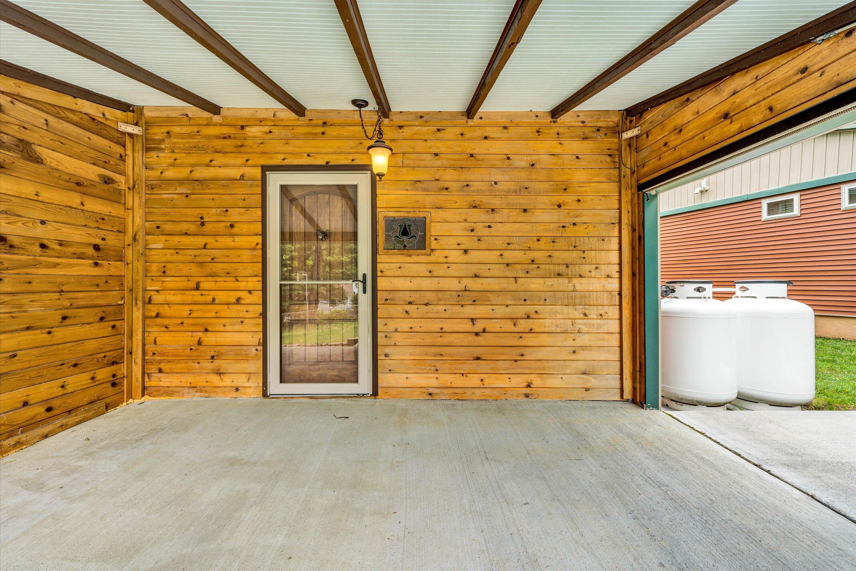 3527 Bennett Springs Road Salem, VA 24153 - Photo 30 of 52 27-DSC00241