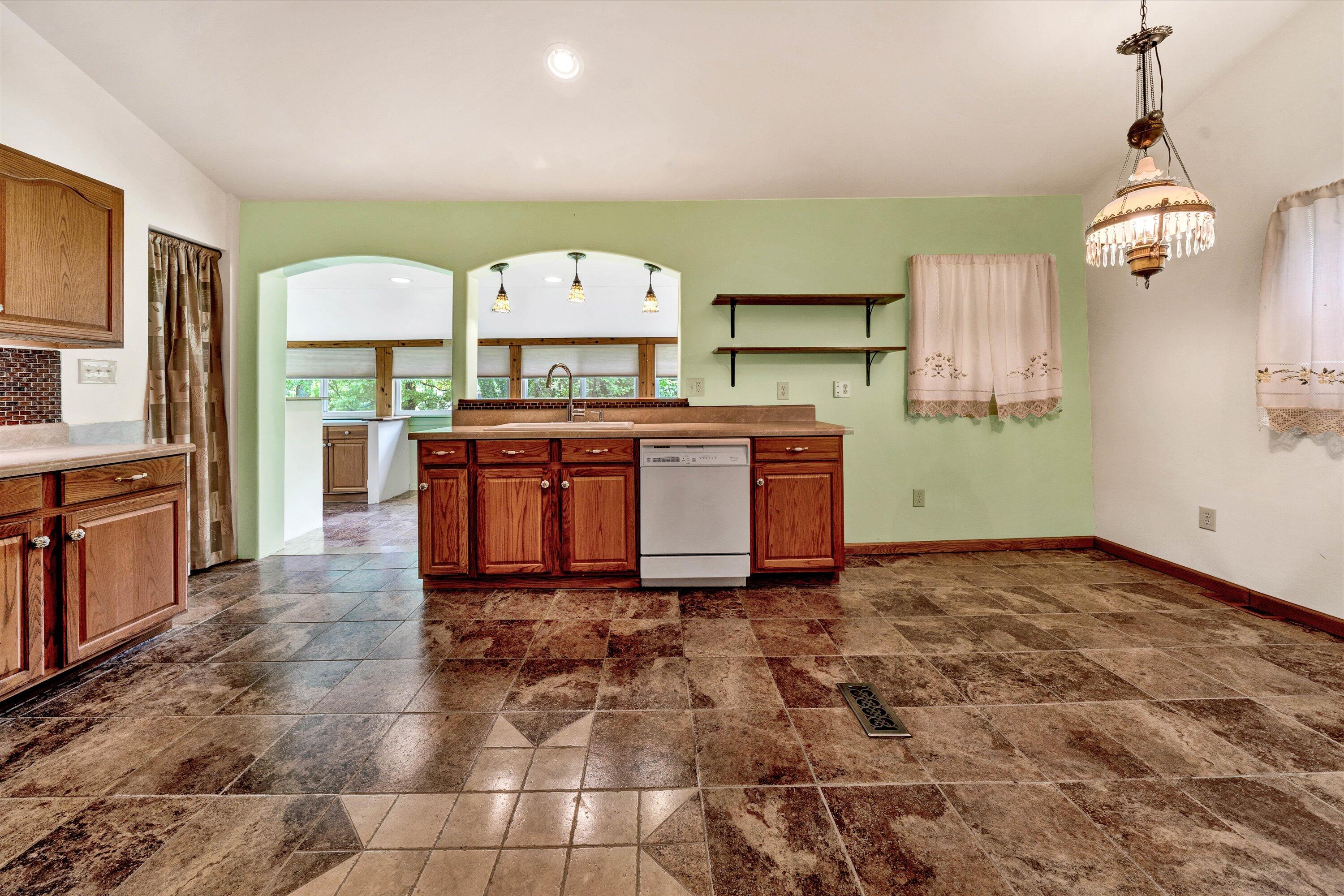 3527 Bennett Springs Road Salem, VA 24153 - Photo 33 of 52 30-DSC00274
