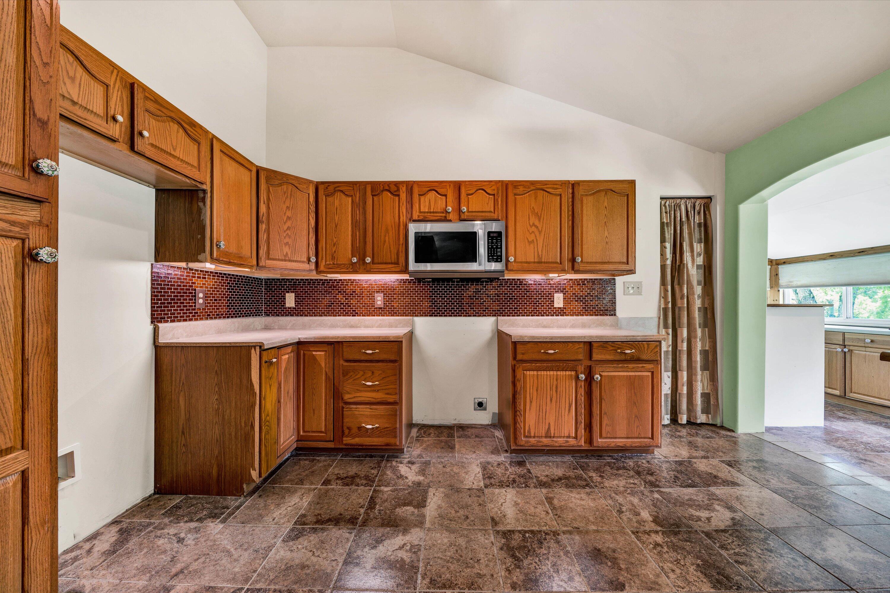 3527 Bennett Springs Road Salem, VA 24153 - Photo 35 of 52 32-DSC00283