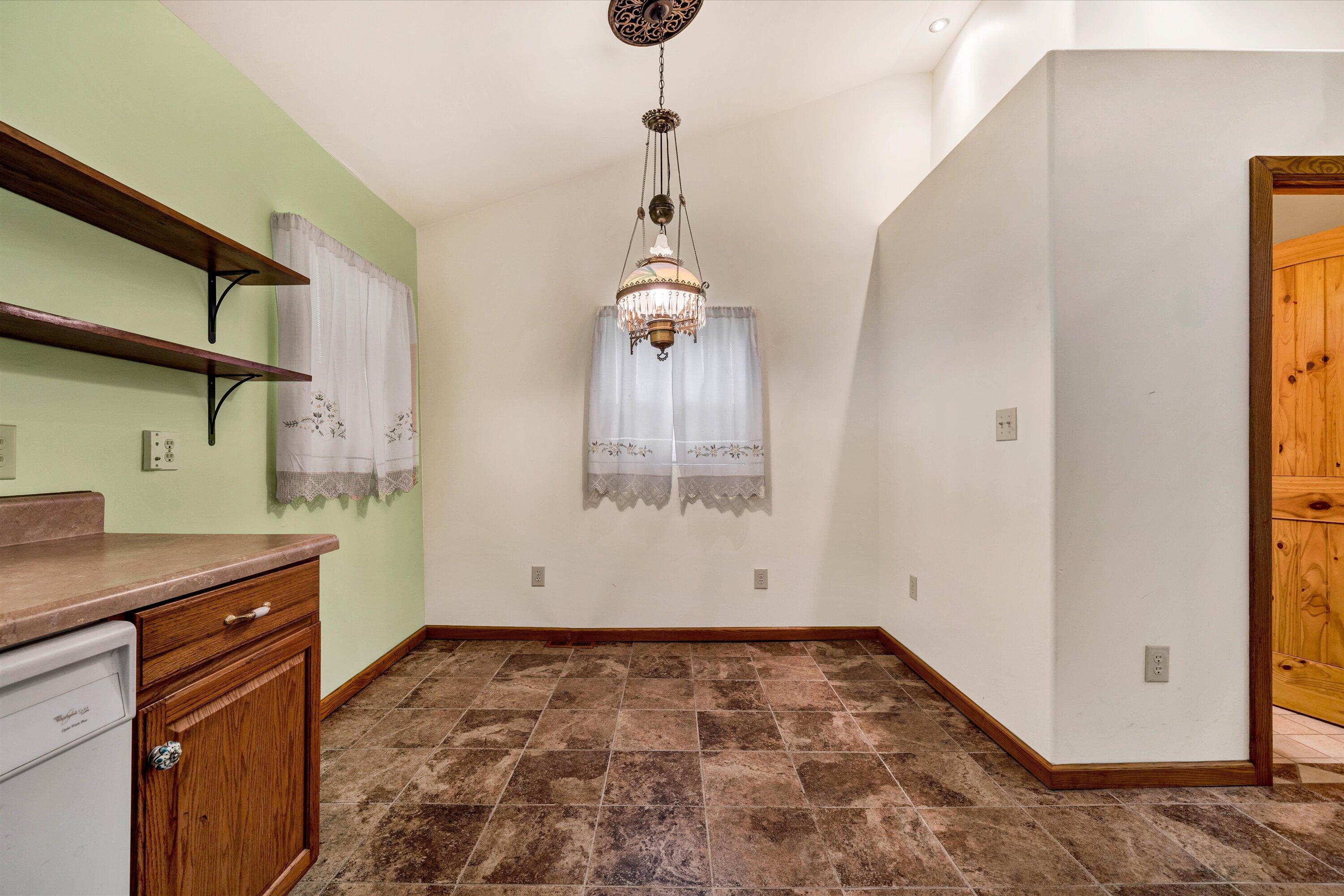 3527 Bennett Springs Road Salem, VA 24153 - Photo 36 of 52 33-DSC00277