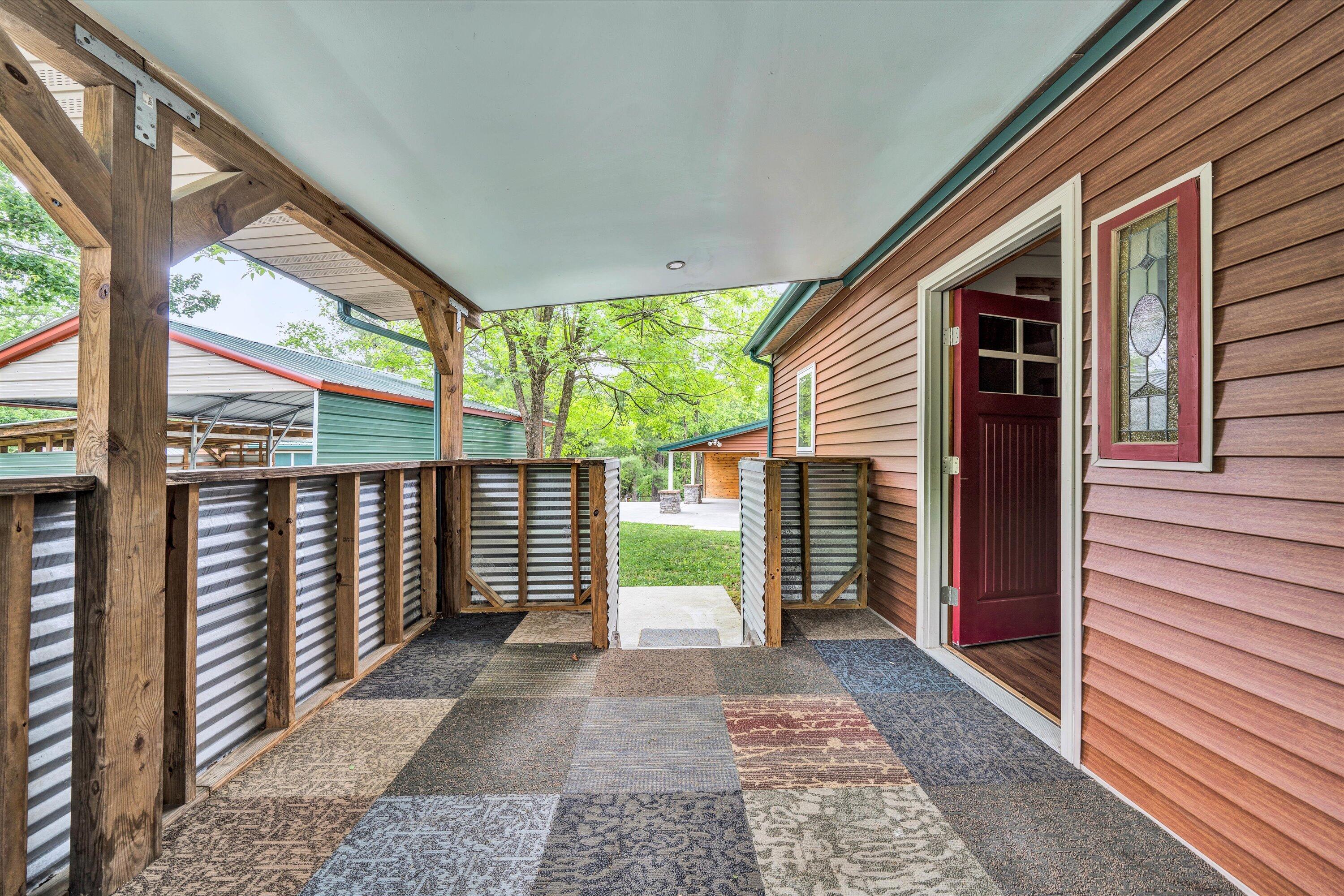 3527 Bennett Springs Road Salem, VA 24153 - Photo 5 of 52 05-DSC00169