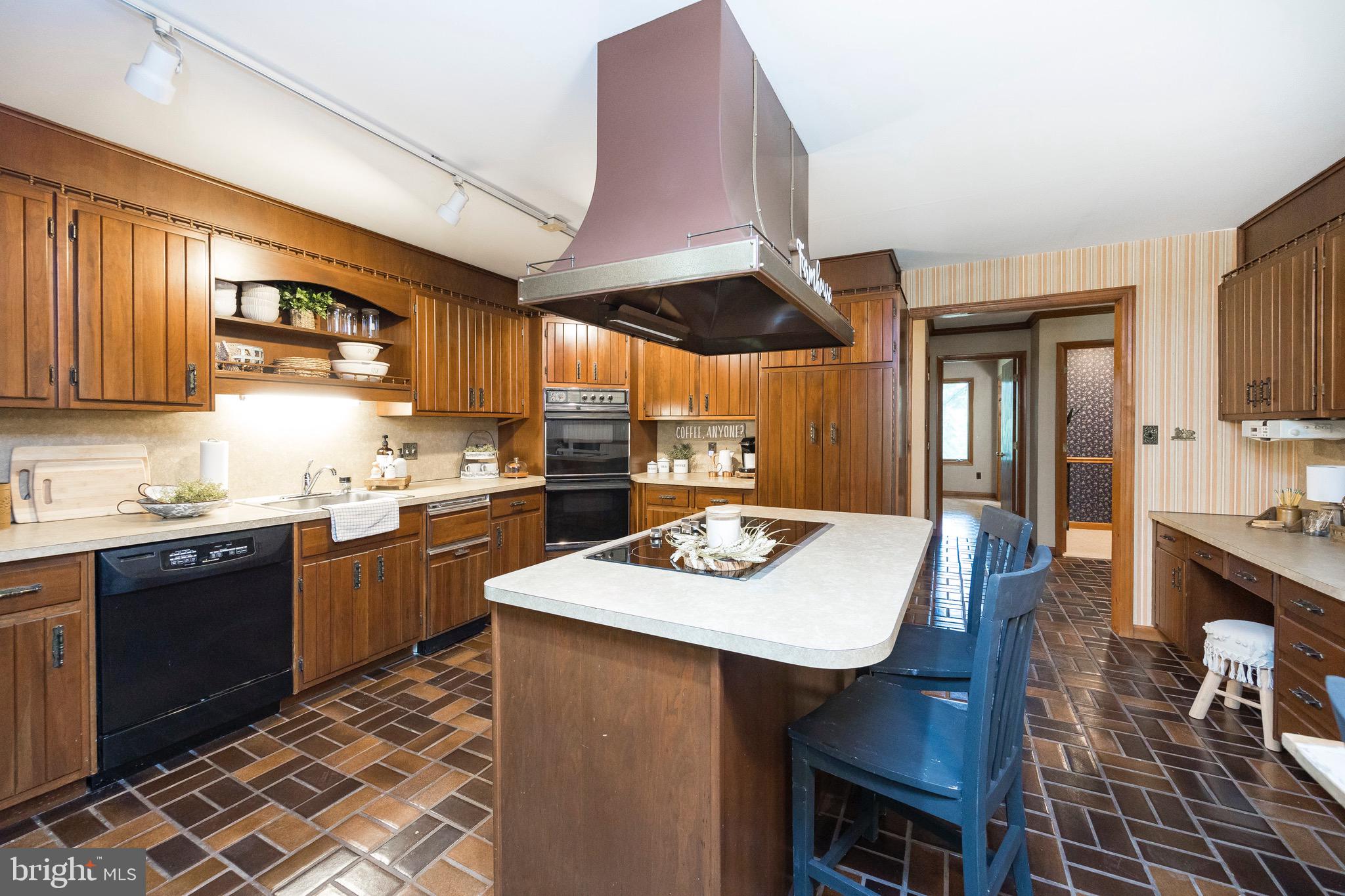 4 Hilltop Road Kennett Square, PA 19348 - Photo 11 of 40 Kitchen