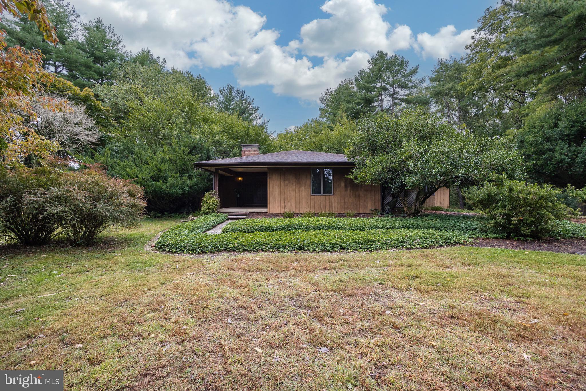 4 Hilltop Road Kennett Square, PA 19348 - Photo 34 of 40 Front Exterior