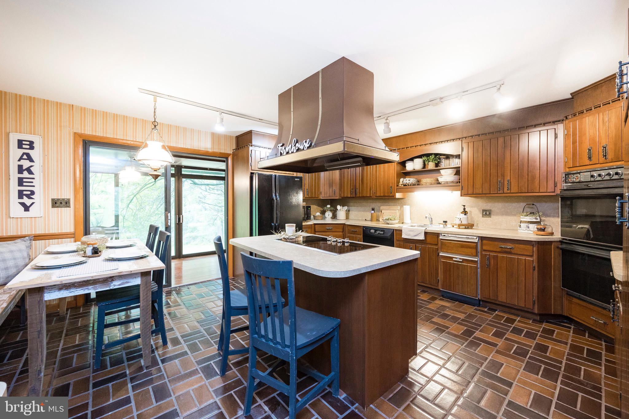 4 Hilltop Road Kennett Square, PA 19348 - Photo 8 of 40 Kitchen