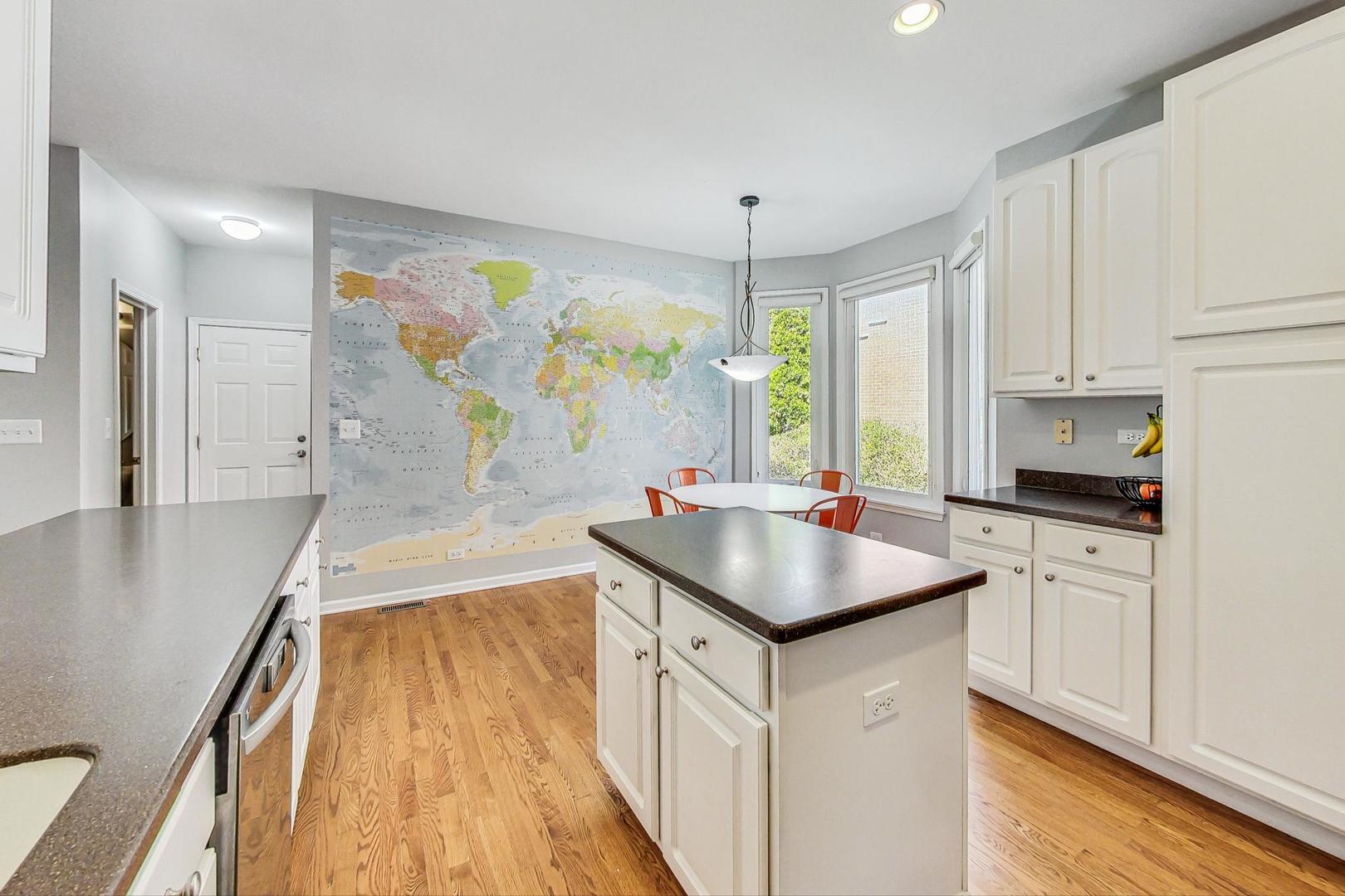1720 Canfield Road Park Ridge, IL 60068 - Photo 12 of 55 Gallery Image 12