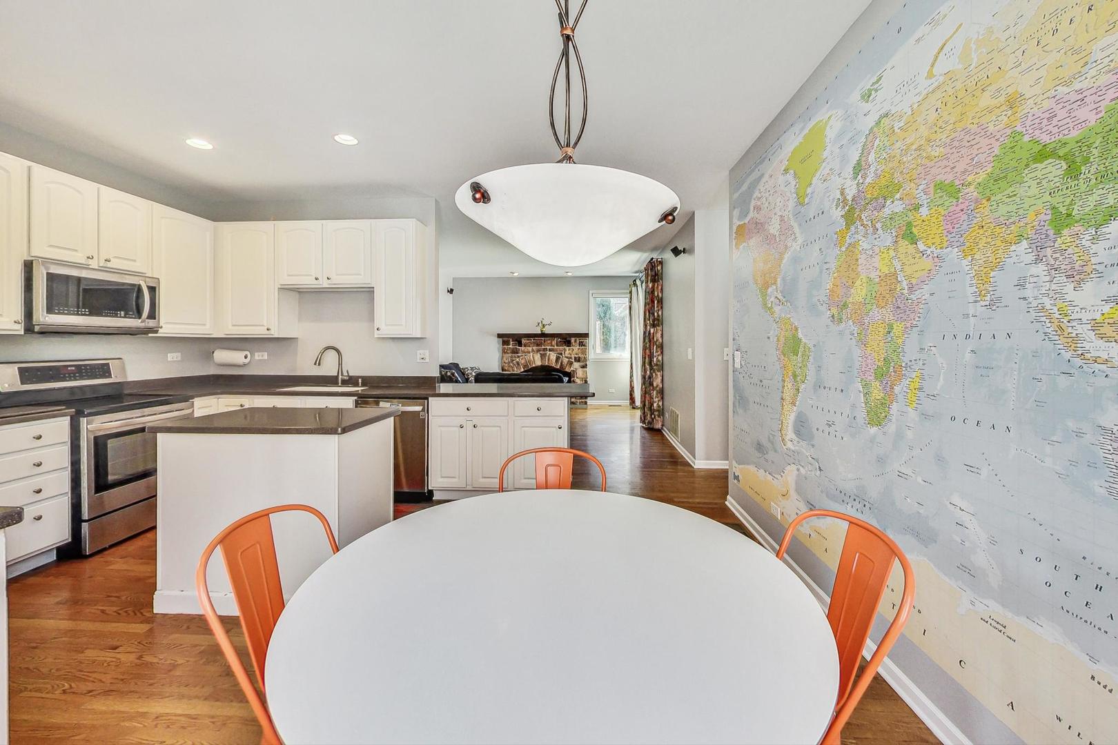 1720 Canfield Road Park Ridge, IL 60068 - Photo 15 of 55 Gallery Image 15