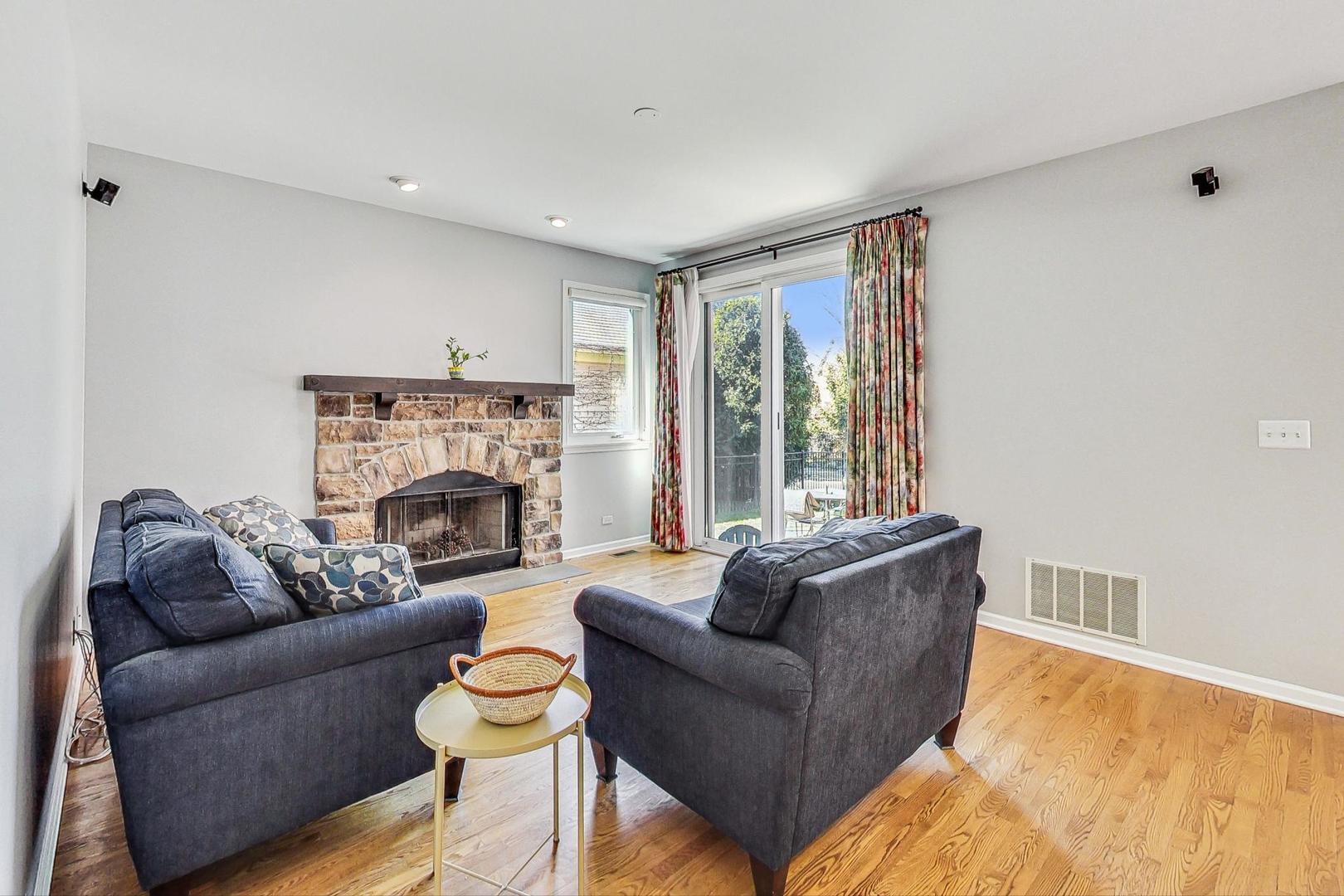 1720 Canfield Road Park Ridge, IL 60068 - Photo 16 of 55 Gallery Image 16