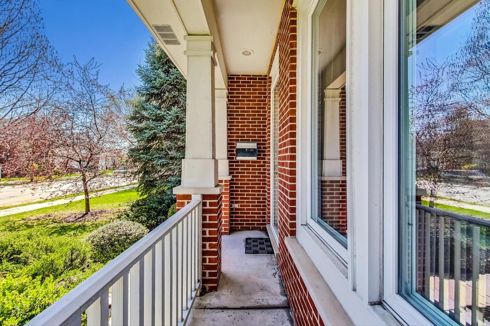 1720 Canfield Road Park Ridge, IL 60068 - Photo 3 of 55 Gallery Image 3