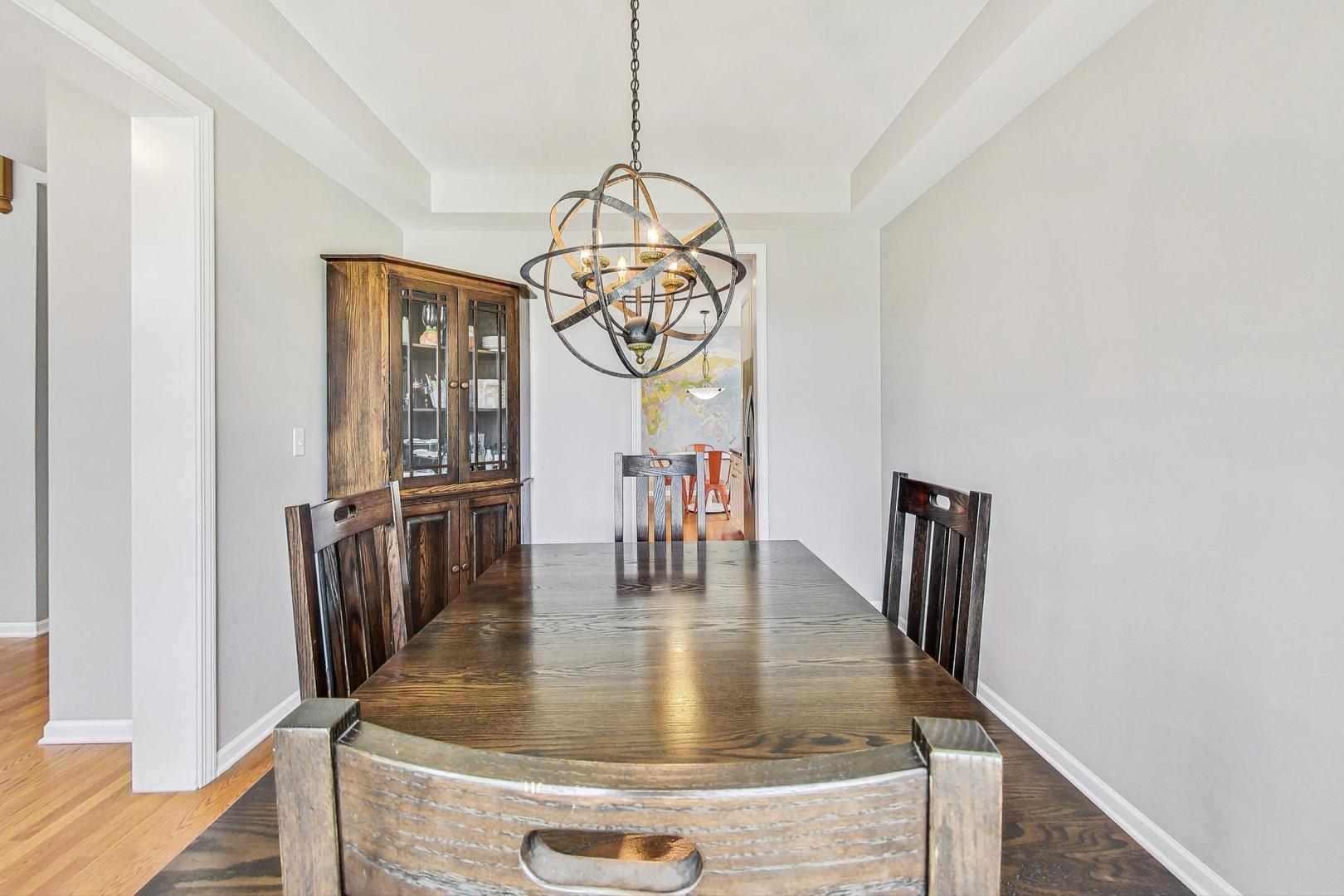 1720 Canfield Road Park Ridge, IL 60068 - Photo 9 of 55 Gallery Image 9