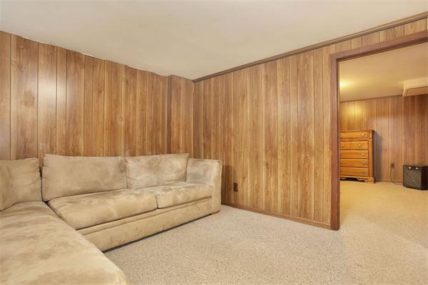 14 Woodridge Road Maynard, MA 01754 - Photo 16 of 20 Gallery Image 16