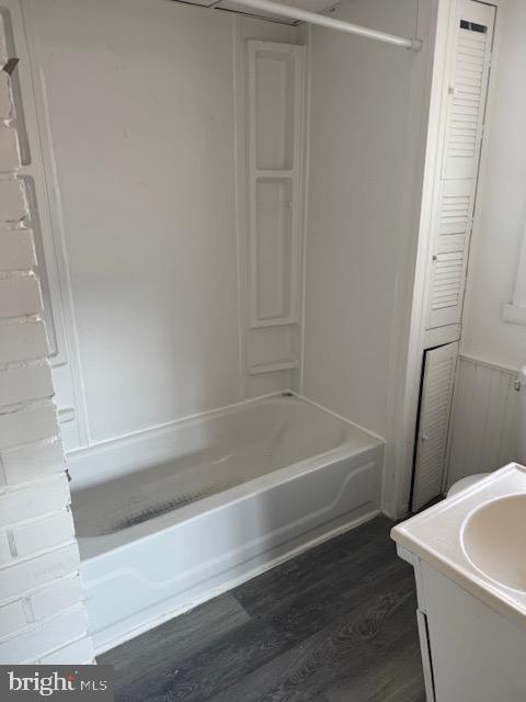 85 Oak Street, Unit B Bridgeton, NJ 08302 - Photo 6 of 17 Bathroom