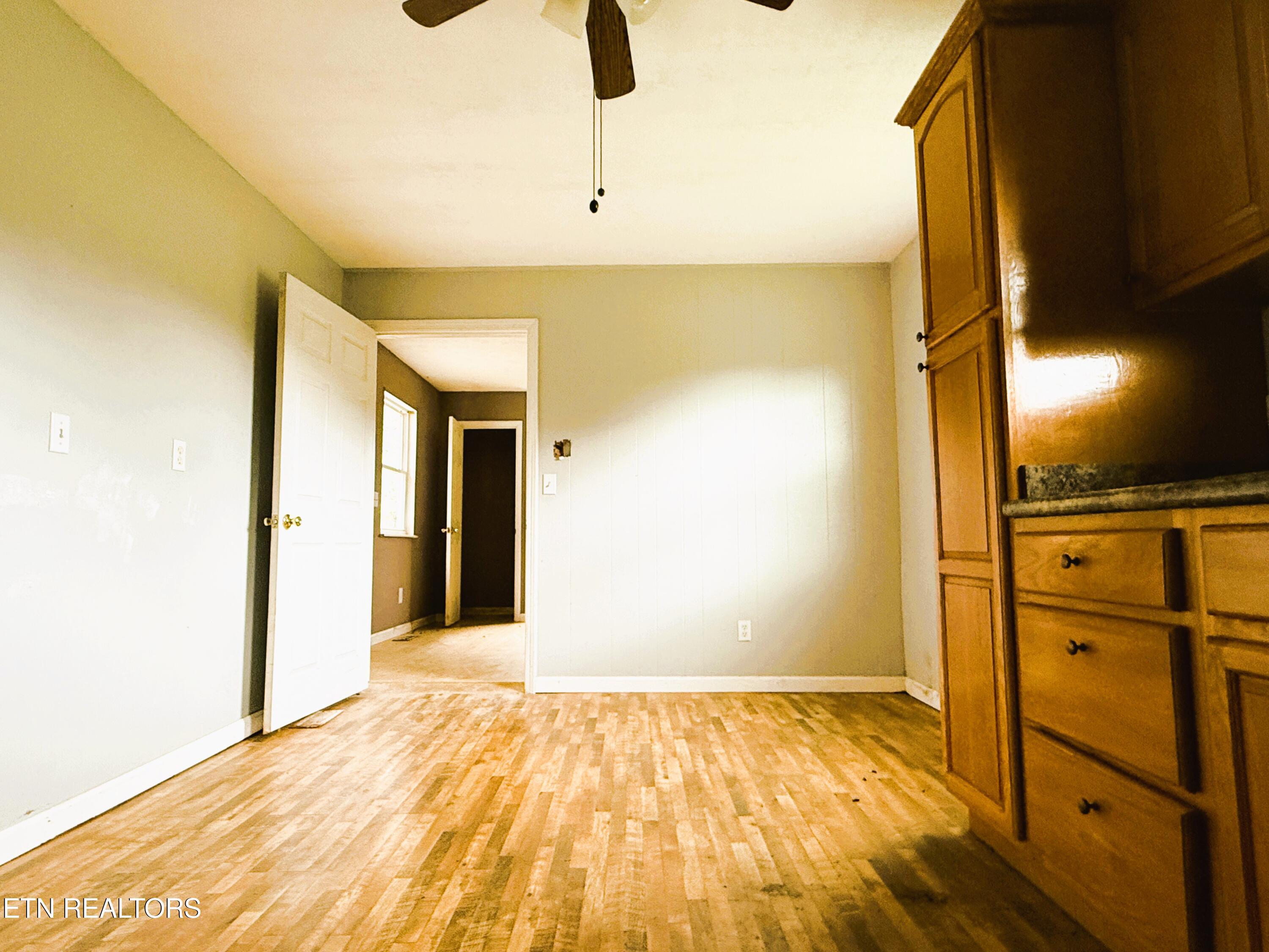 413 Sunset Hills Road Sneedville, TN 37869 - Photo 12 of 23 Photo Apr 21 2025, 3 33 03 PM