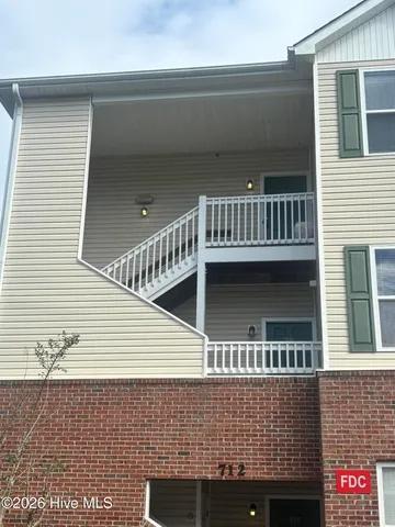$1,550 | 712 Indica Court, Unit 201, Wilmington, NC 28405