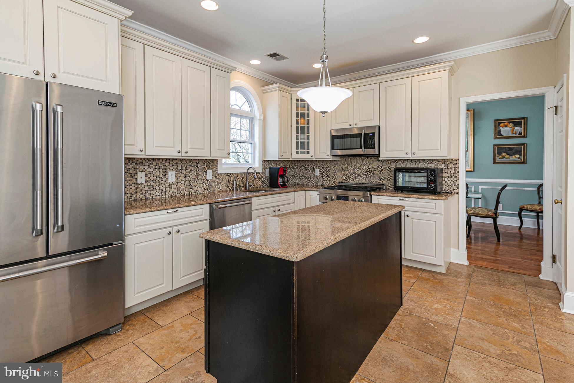 408 Denow Road Pennington, NJ 08534 - Photo 14 of 44 Gallery Image 14