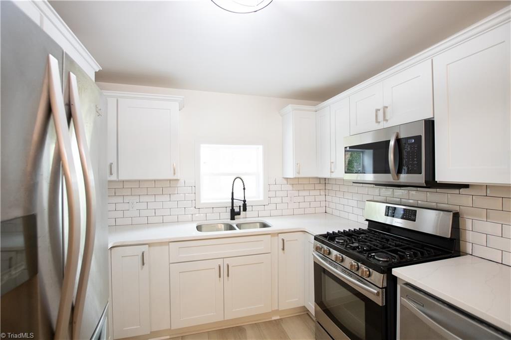 1023 Foust Avenue High Point, NC 27260 - Photo 13 of 19