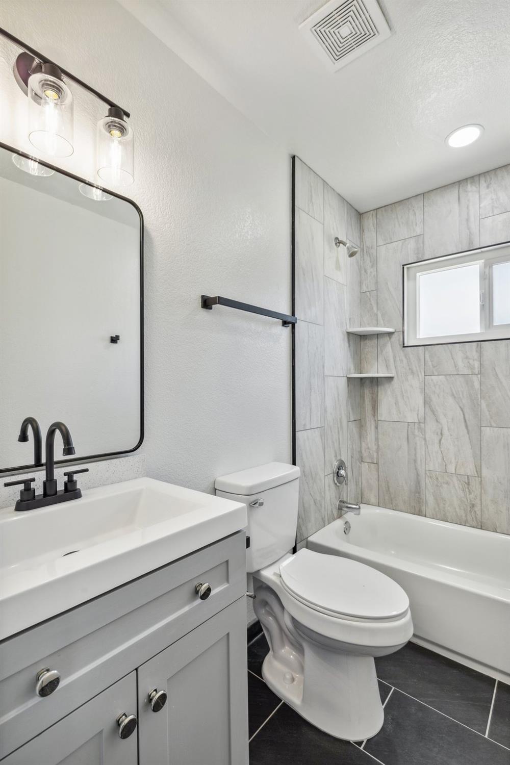 1067 North Haney Avenue Reedley, CA 93654 - Photo 12 of 14 Gallery Image 12