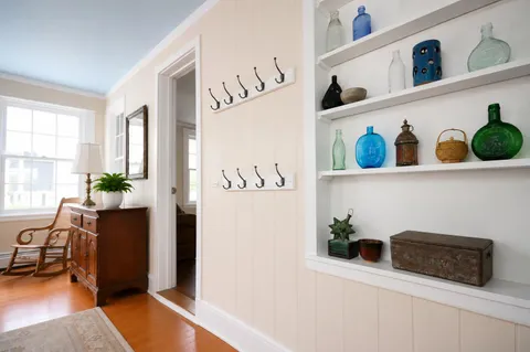 $1,195,000 | 15 East Walnut Street, Alexandria, VA 22301