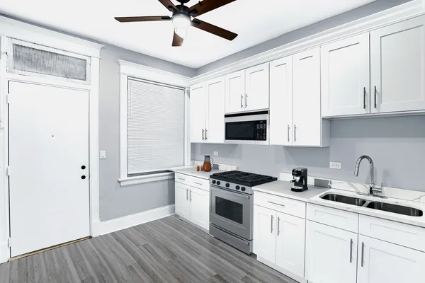 $1,700 | 5343 South Indiana Avenue, Unit 1, Chicago, IL 60615