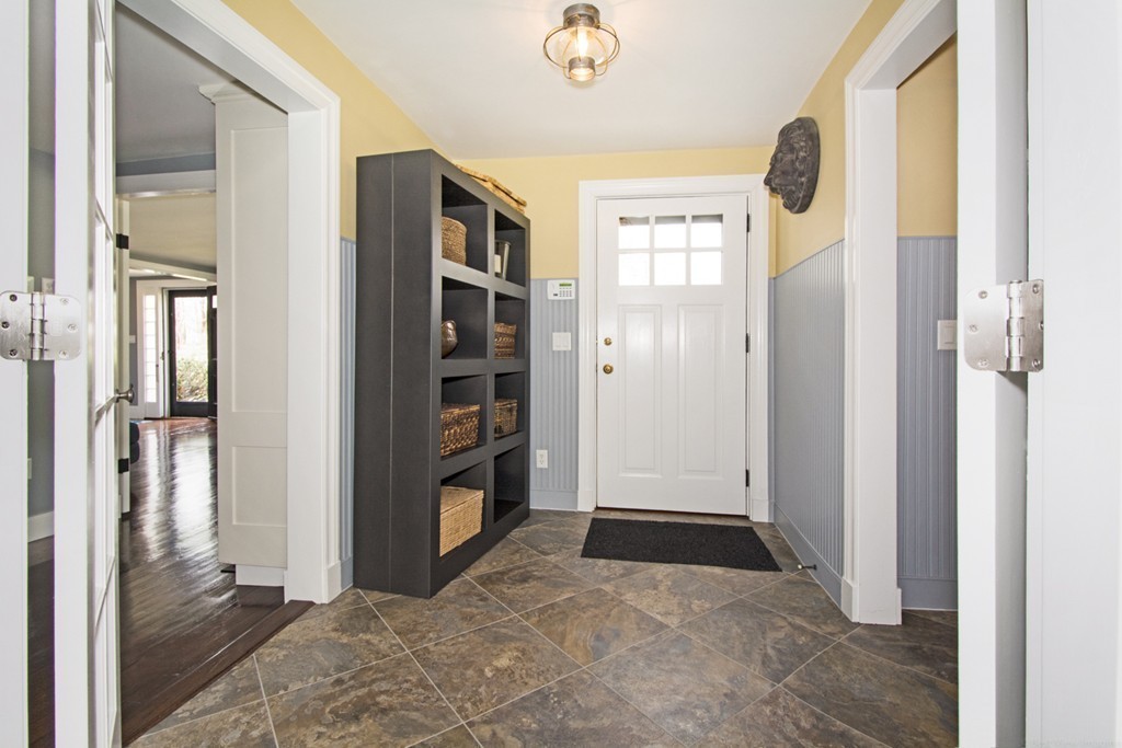 202 Concord Road Lincoln, MA 01773 - Photo 11 of 29