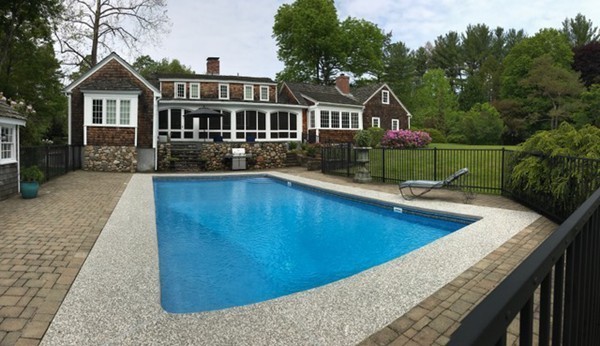 202 Concord Road Lincoln, MA 01773 - Photo 2 of 29
