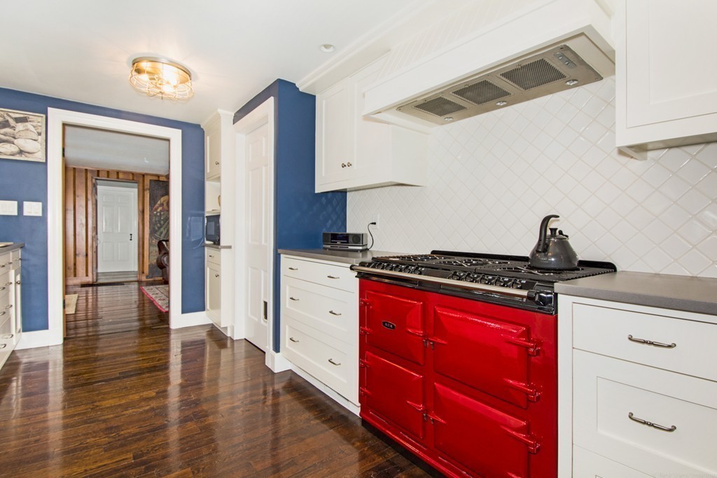 202 Concord Road Lincoln, MA 01773 - Photo 4 of 29