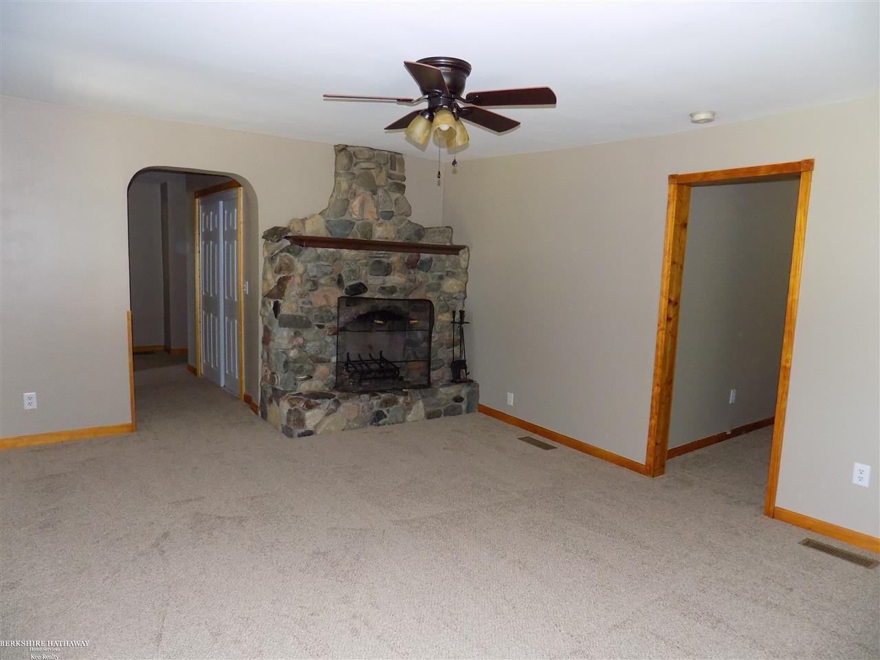 4950 Kidder Road Almont, MI 48003 - Photo 6 of 31 31328109-5.JPG